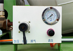 3方混凝土搅拌车(图4) 3方混凝土搅拌车(图4)